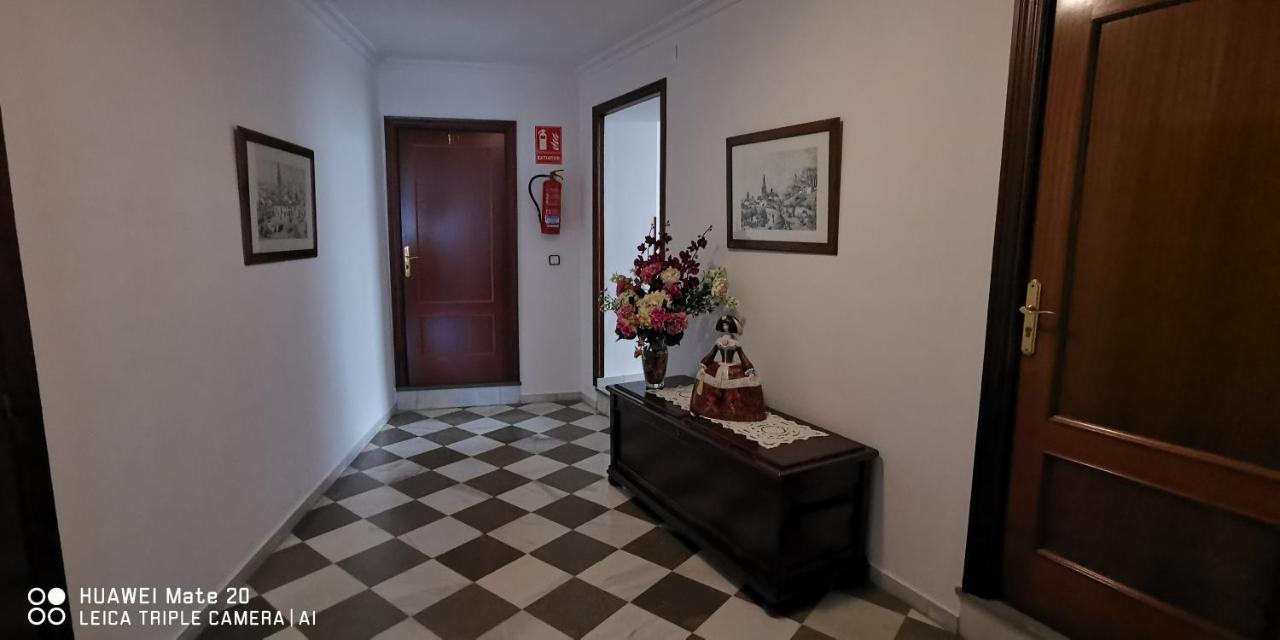 Hotel San Pedro Carmona  Exteriör bild