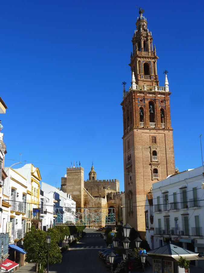 Hotel San Pedro Carmona  Exteriör bild
